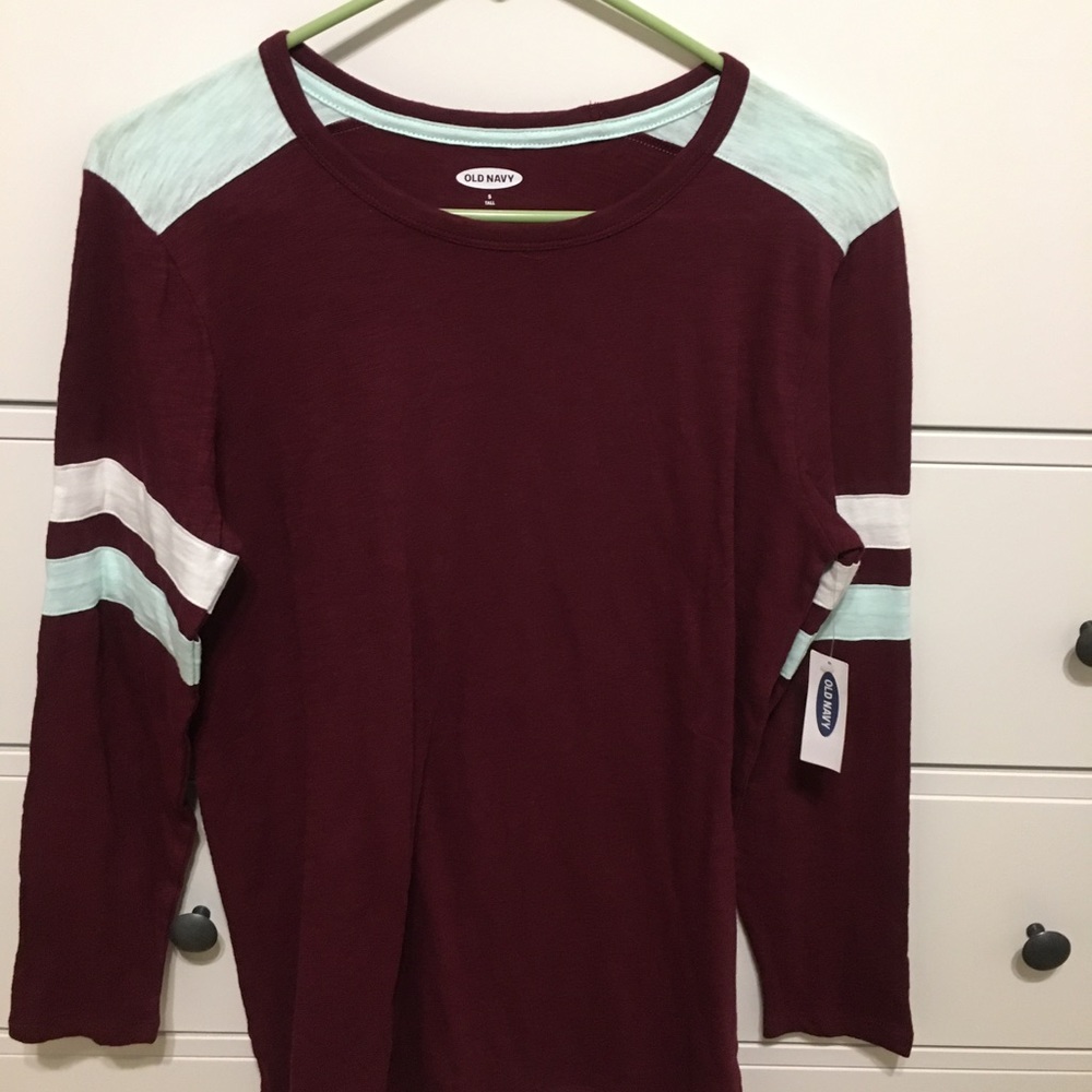 Old Navy Long Sleeve shirt